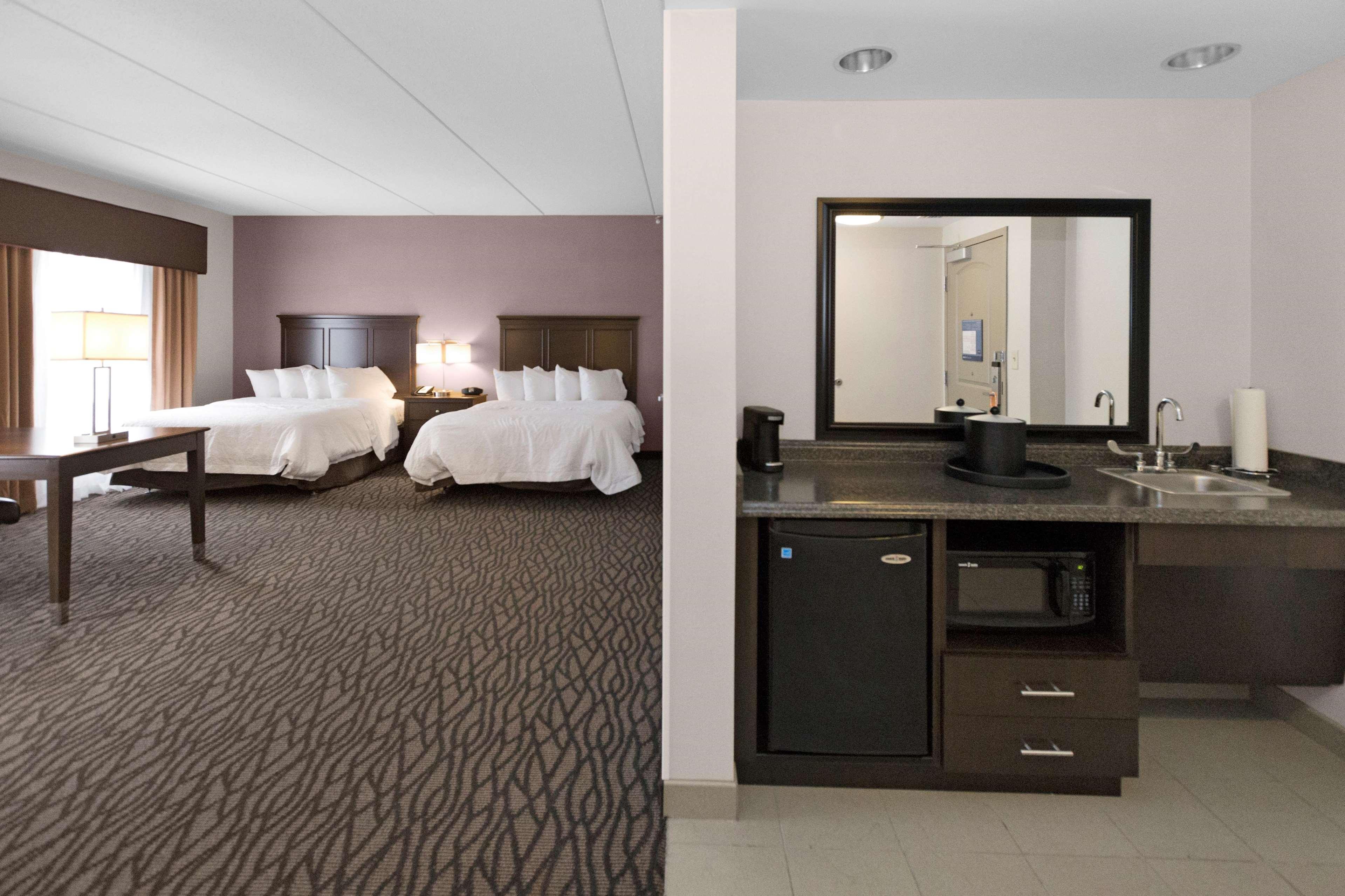 Hampton Inn Батлер Экстерьер фото