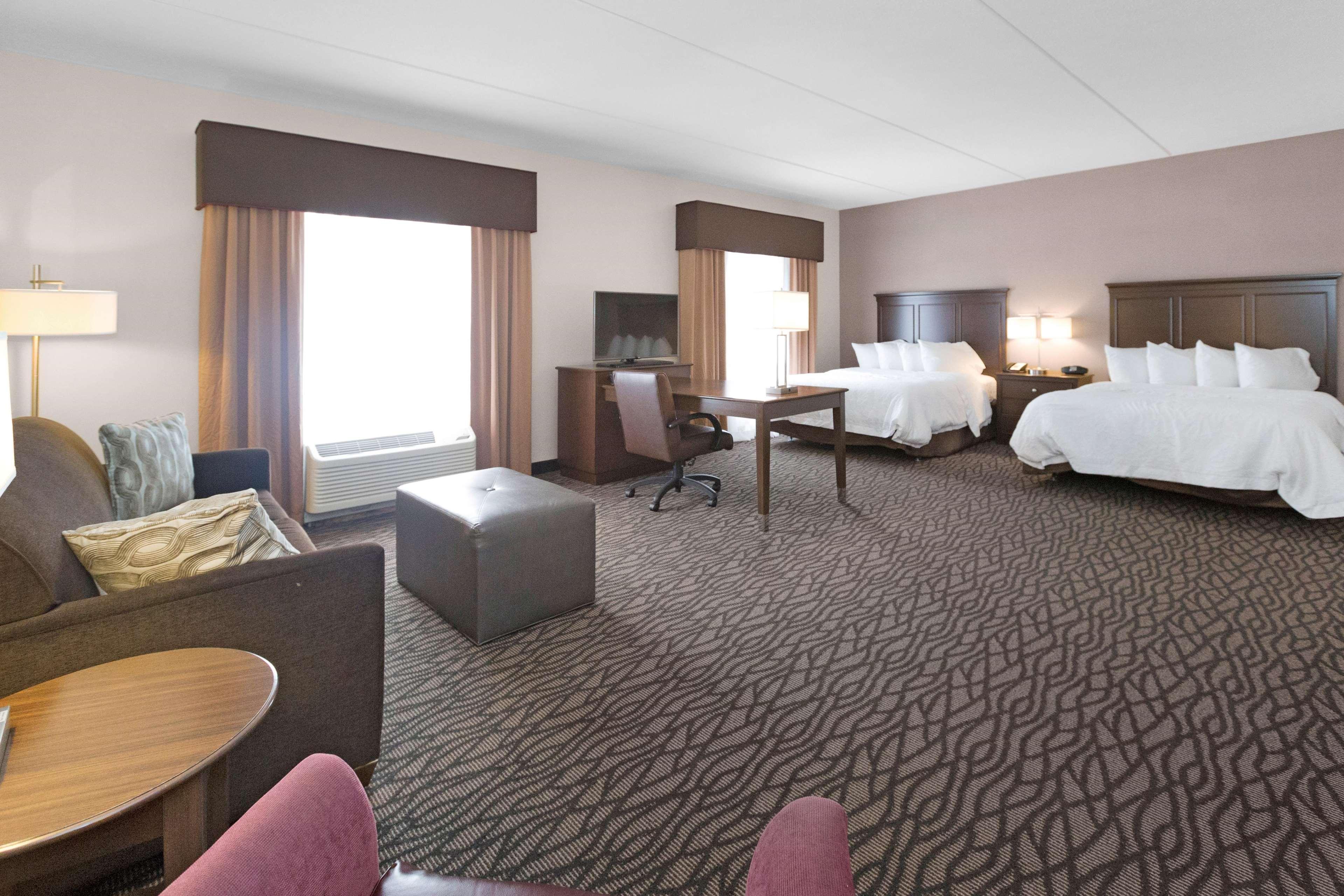 Hampton Inn Батлер Экстерьер фото