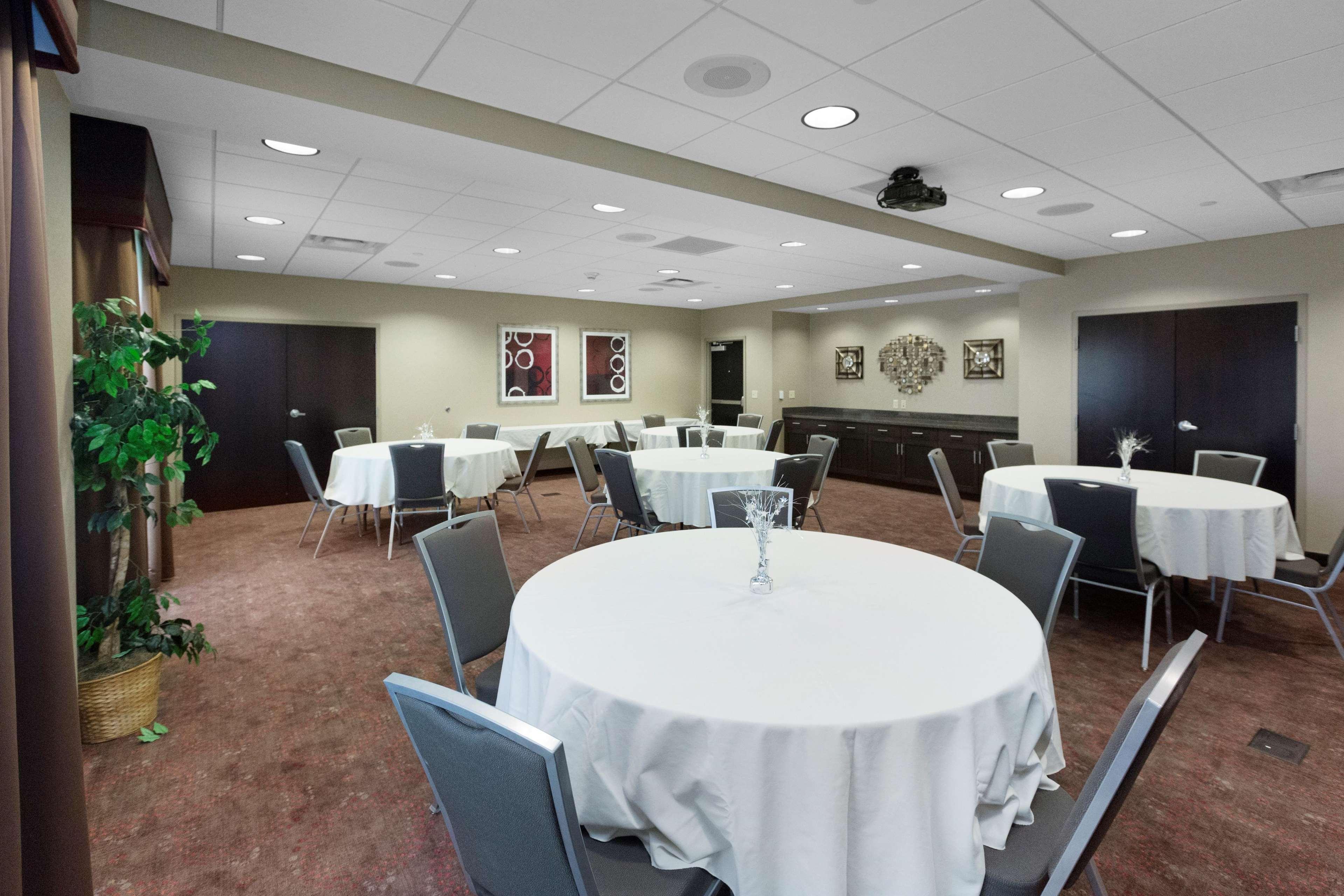 Hampton Inn Батлер Экстерьер фото